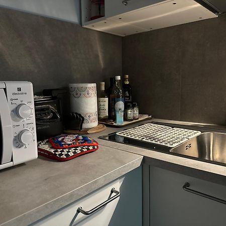 Casa Susanna - Delizioso Piano Terra, Centralissimo, Superservito, Tranquillo, Appena Fuori Ztl Parcheggio Libero Terni Dış mekan fotoğraf