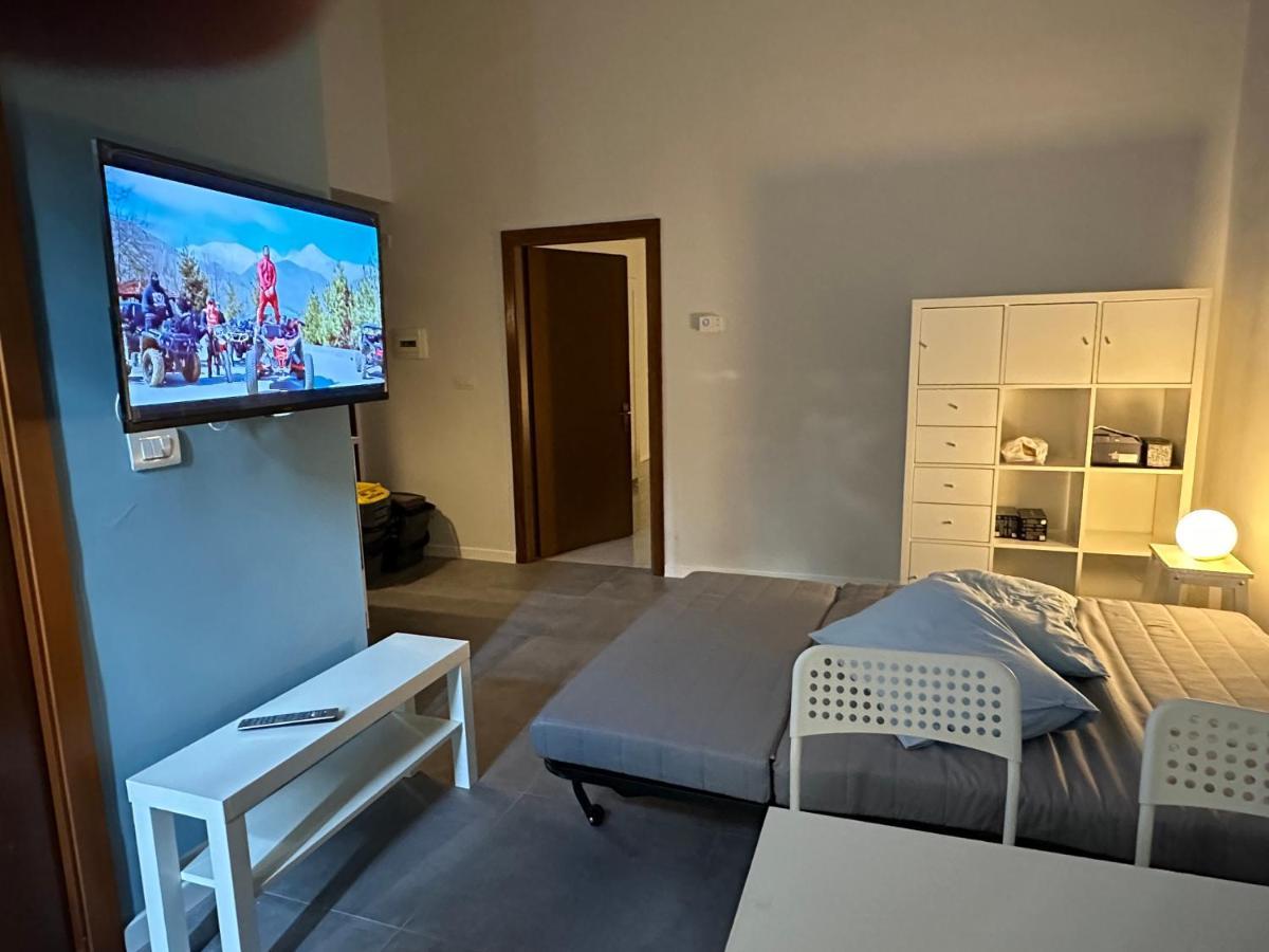 Casa Susanna - Delizioso Piano Terra, Centralissimo, Superservito, Tranquillo, Appena Fuori Ztl Parcheggio Libero Terni Dış mekan fotoğraf