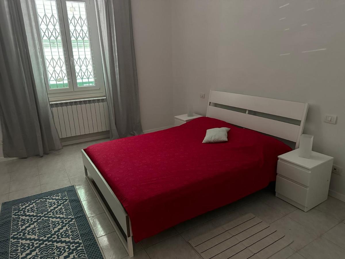 Casa Susanna - Delizioso Piano Terra, Centralissimo, Superservito, Tranquillo, Appena Fuori Ztl Parcheggio Libero Terni Dış mekan fotoğraf